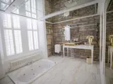 Honeymoon Ensuite