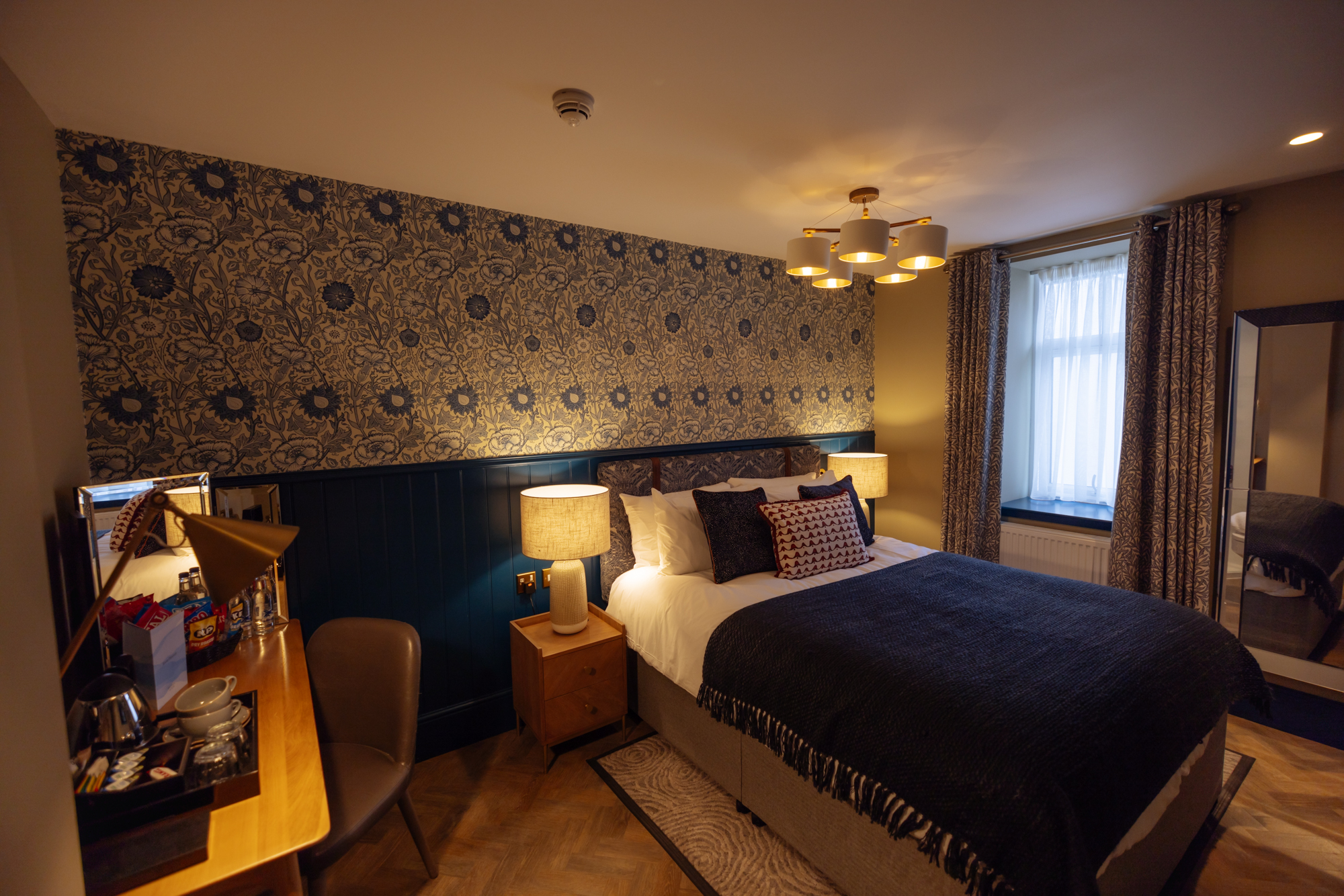 double bedroom in brisbane seaside hotel