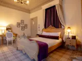 Luxury Bed at Lynnhurst